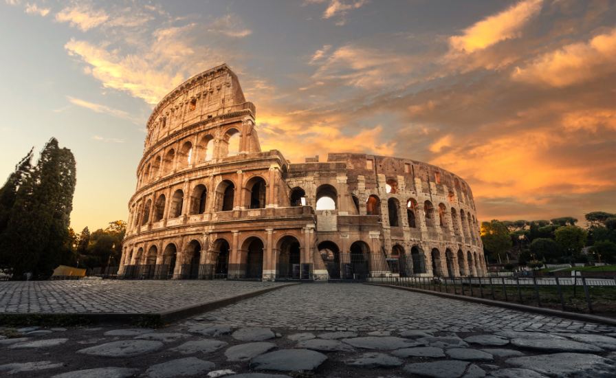 Salto nel passato: le quinte della scuola Pertini in gita a Roma 