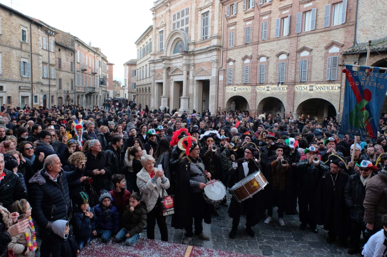 La domenica degli amici e dei parenti ad Offida